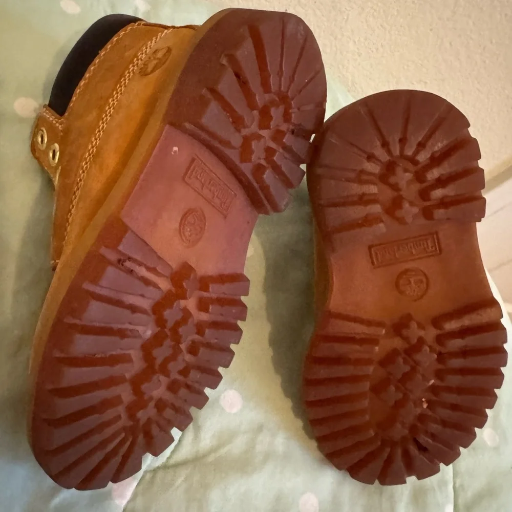 Timberland Kids Leather Boots Toddler size 6